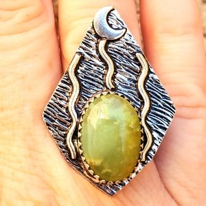 New Witchy Aquamarine Horned Crescent Moon 925 Silver Ring.